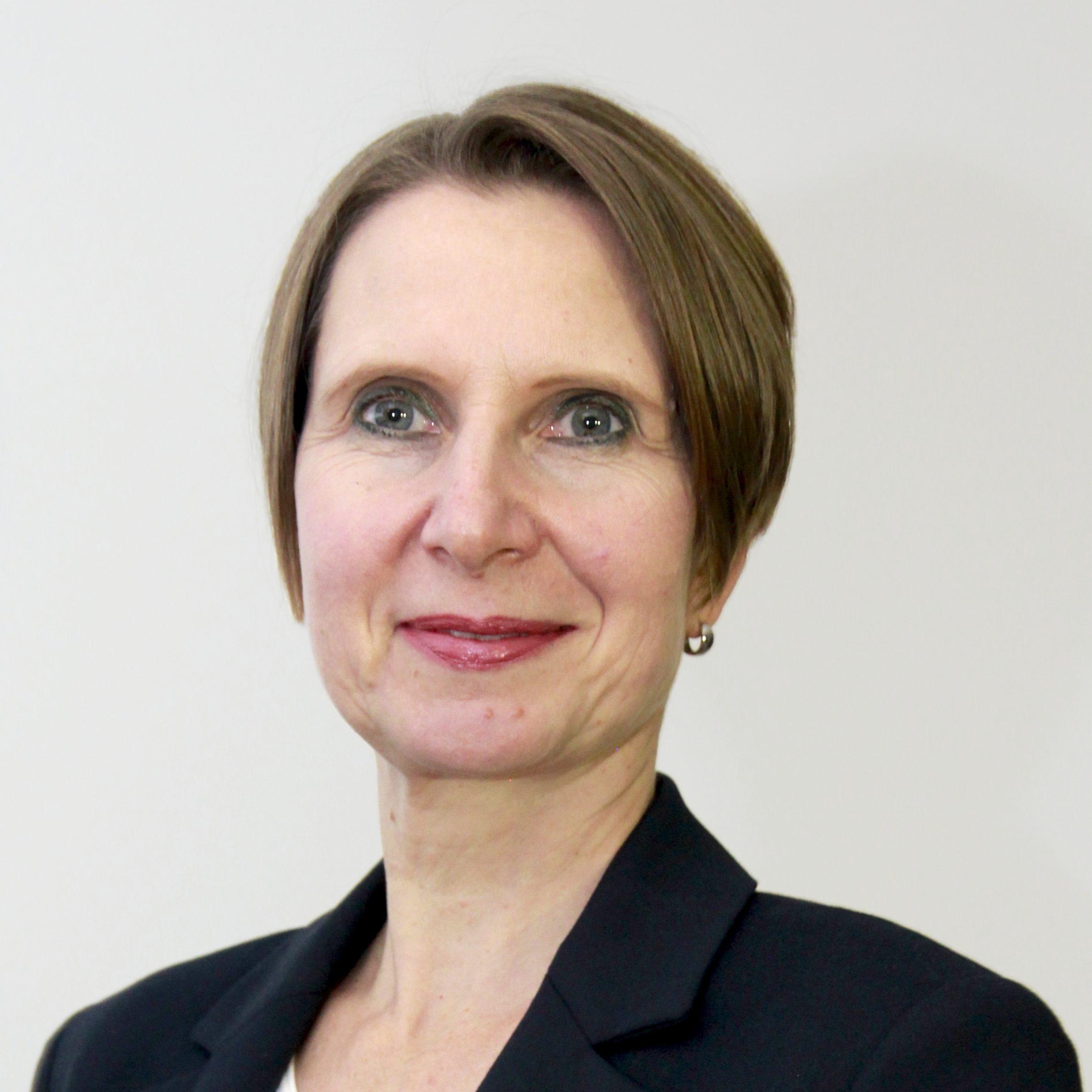 Dr Sandra Hack