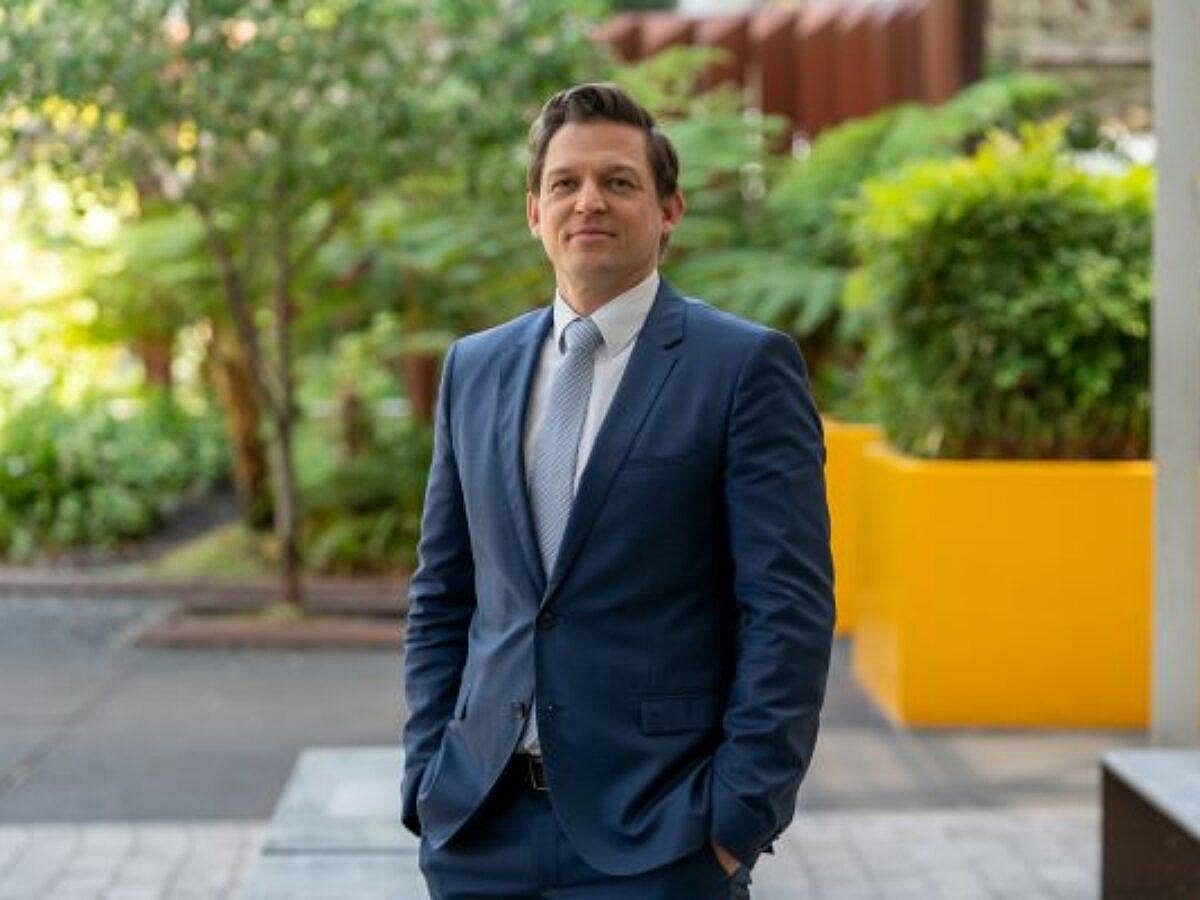 Phillip Dautel 1200x900 c default