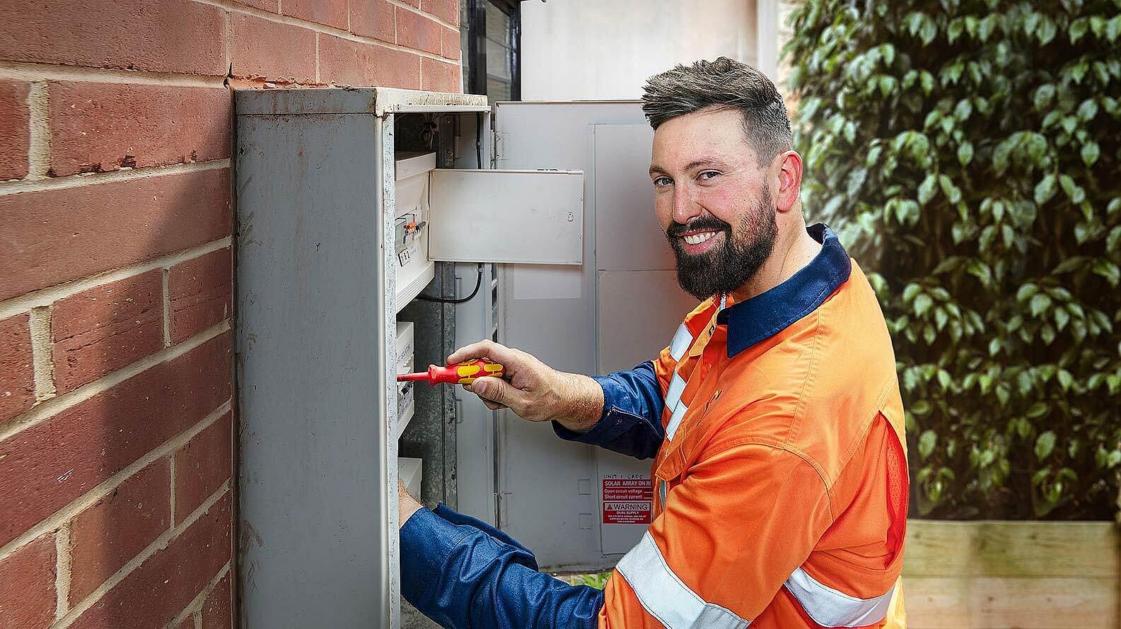 DPC42422 Future Jobs Apprenticeship Website Banner 1585x890px