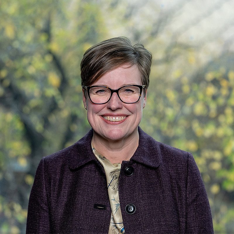 Headshot 800x800 au nicola