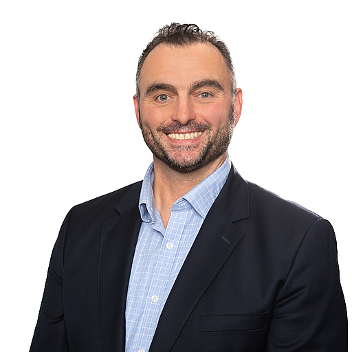 Deniz head shot no 2